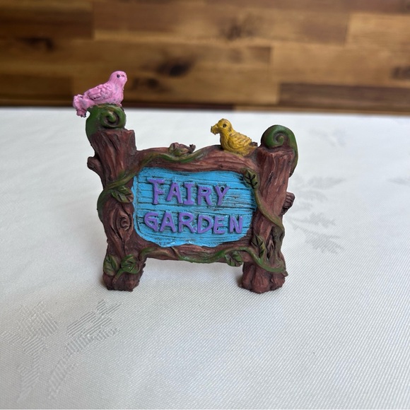 Fairy Garden Miniature Set Cottagecore Decor Bundle. Houses, Wells, Bridge, Sign - Picture 8 of 16